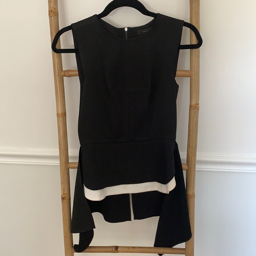 Bcbgmaxazria black top